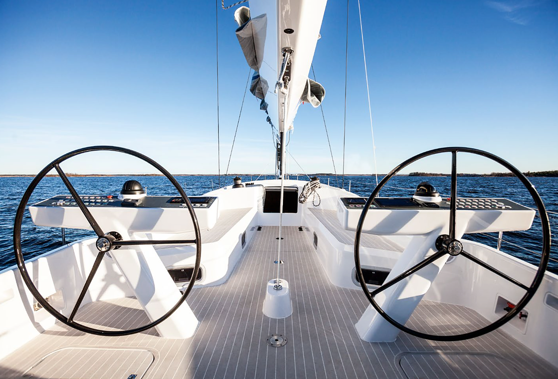 Twin helm stations and open deck aboard Flyer